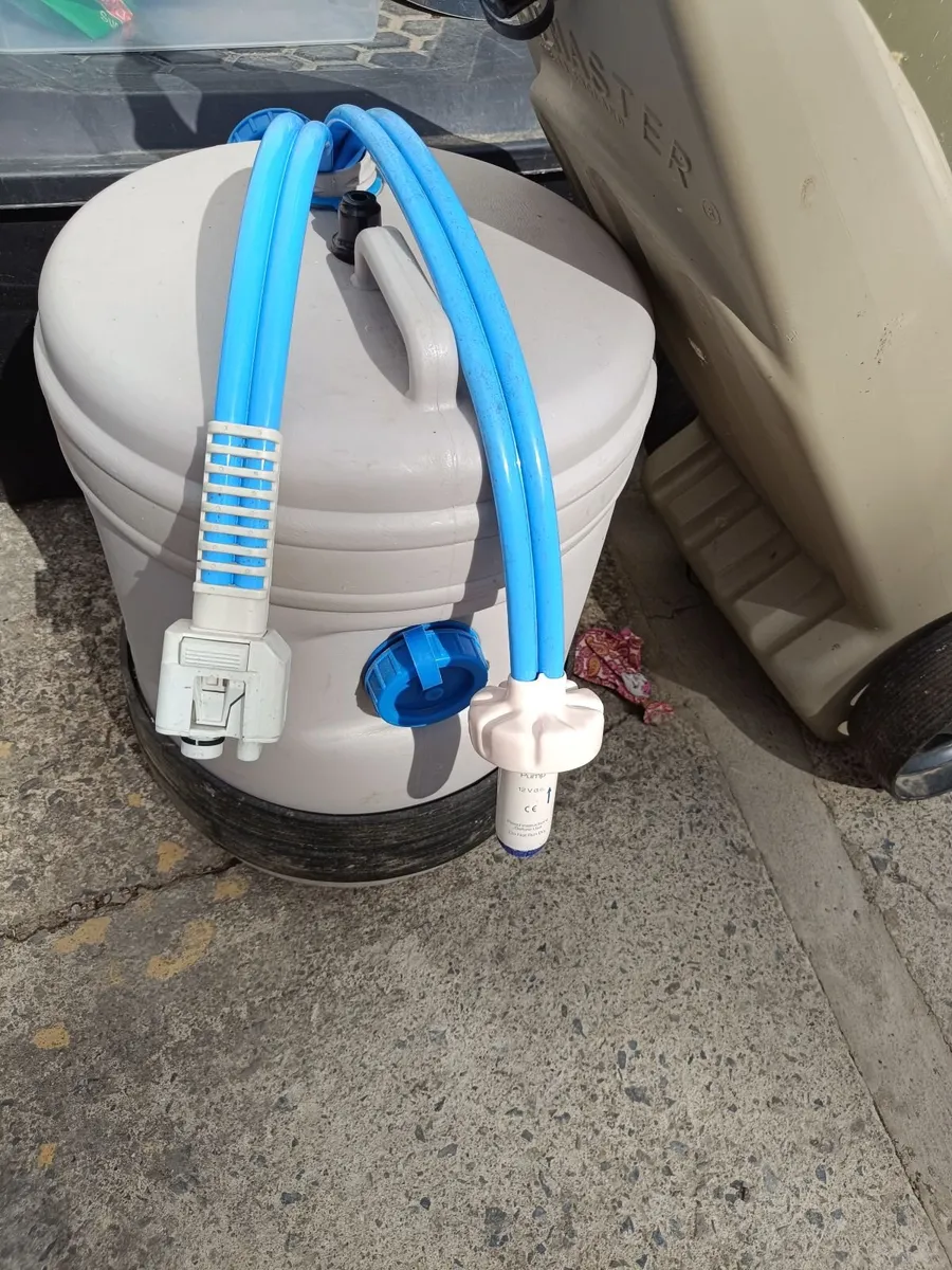 Water tank - Image 1
