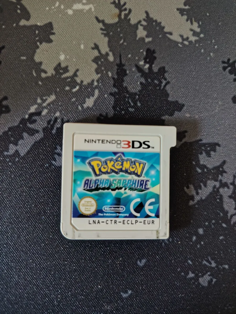 Original boxed Pokemon Sapphire game