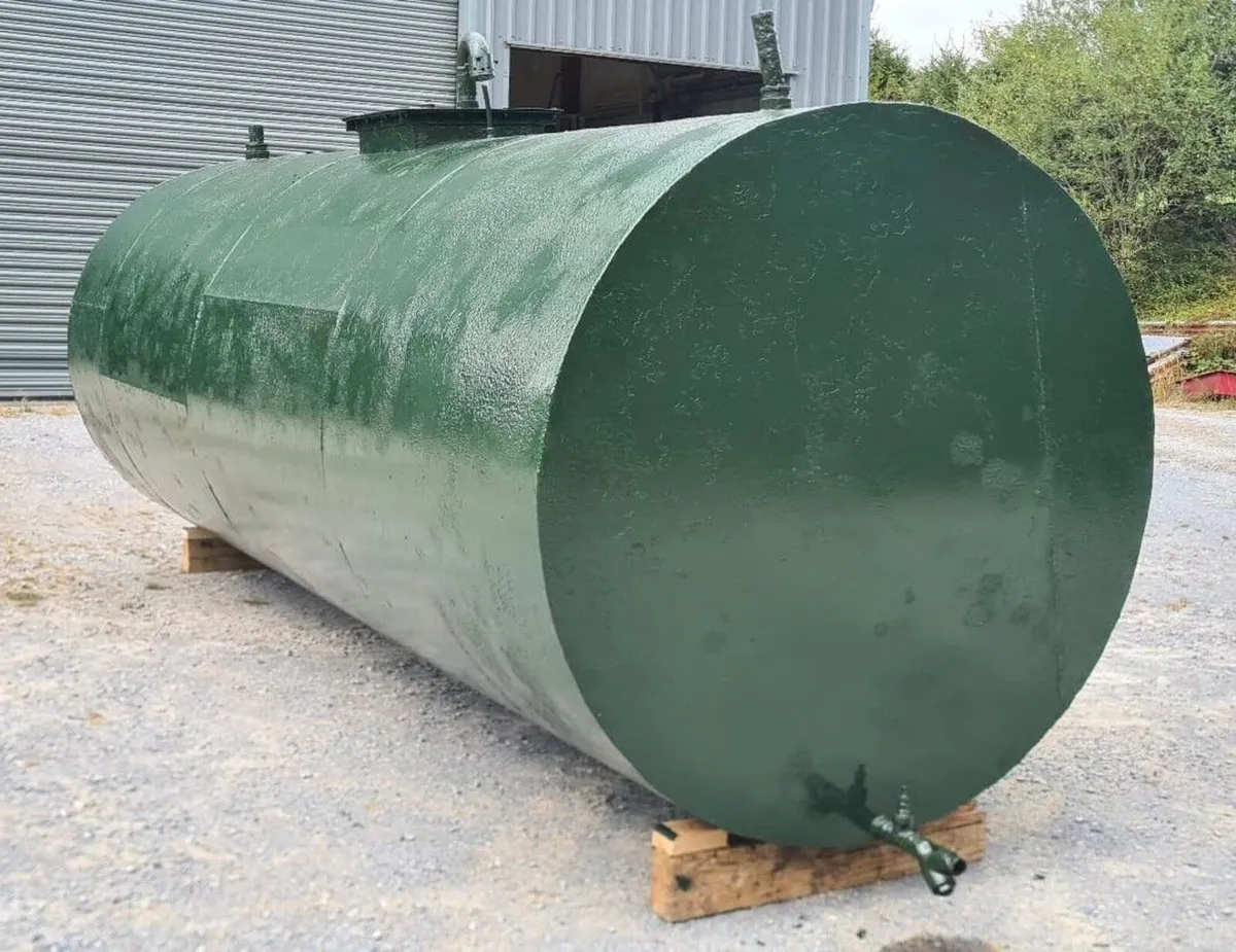 heavy steel tank - oil, diesel or water - Image 1