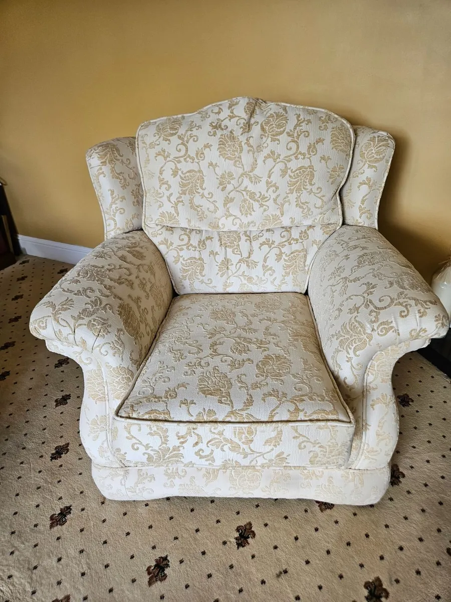 Armchairs - Image 1