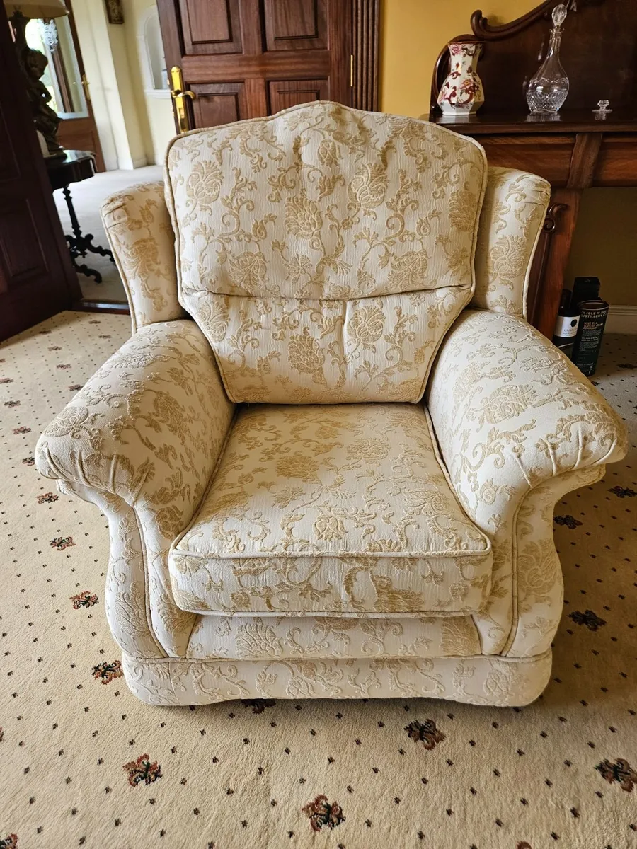 Armchairs - Image 3