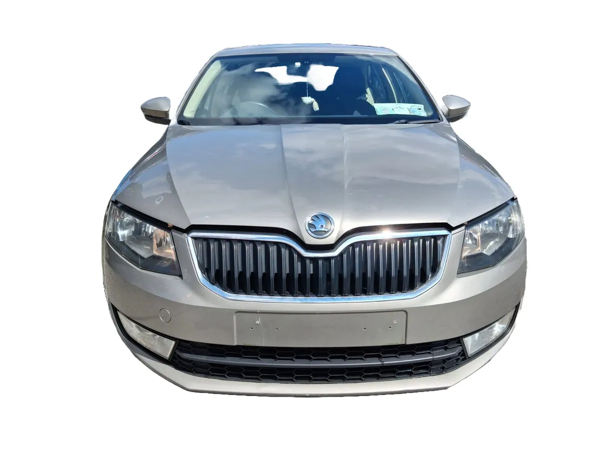 2013 SKODA OCTAVIA For Breaking/Dismantling - Image 2