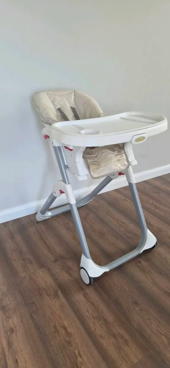 Graco 5 in 1 Highchair - Image 4