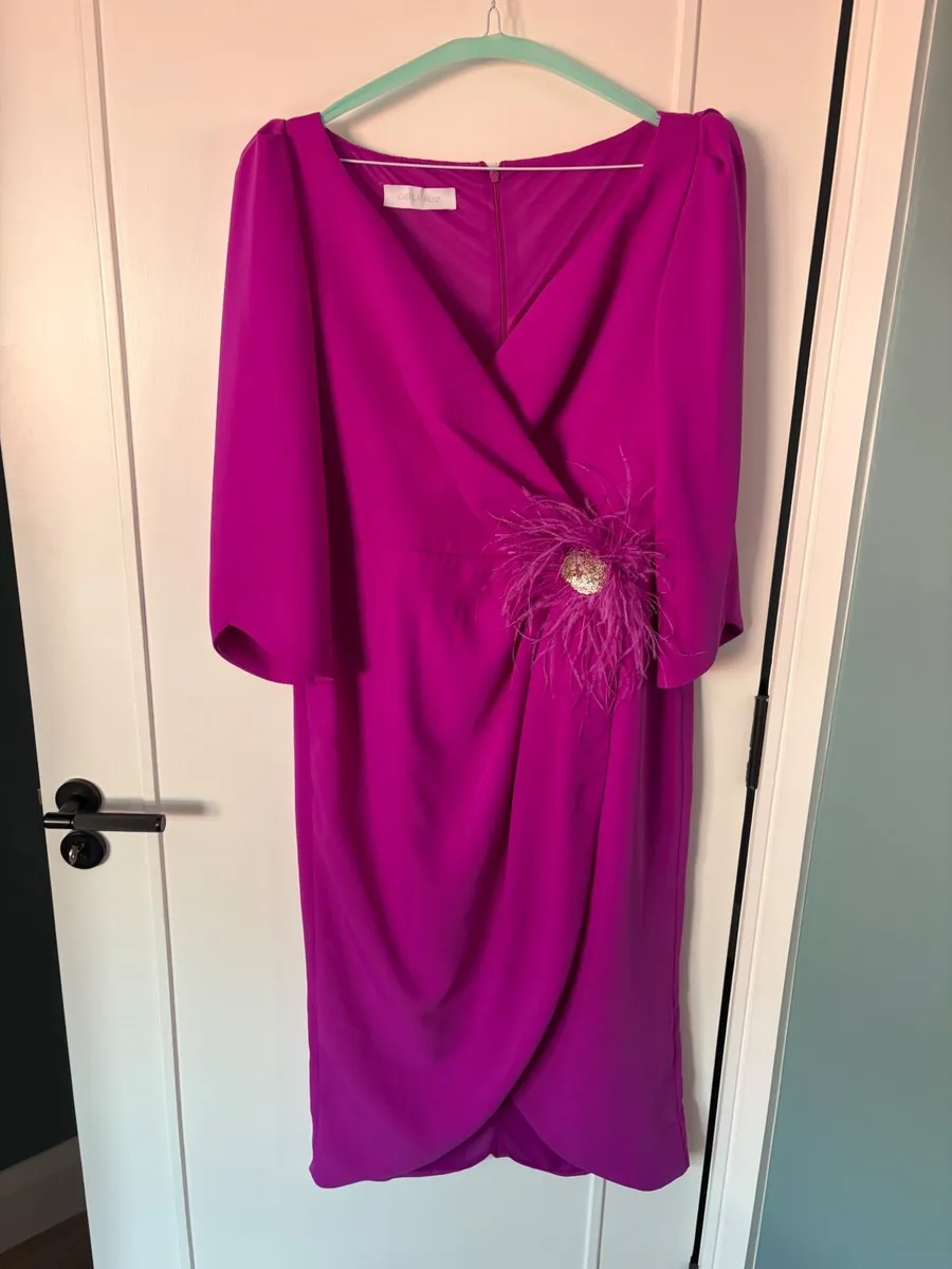 Clothing - Image 4