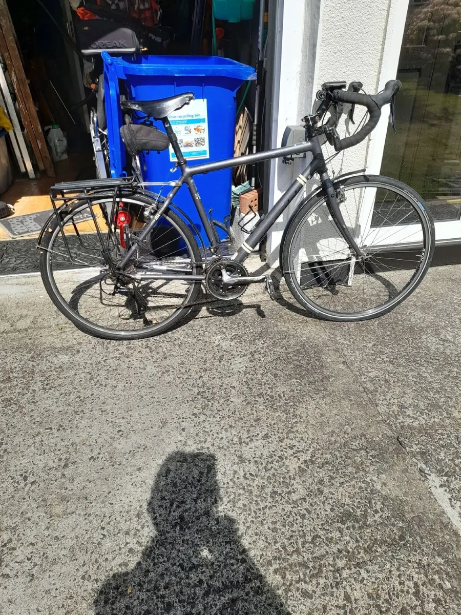 Touring bike - Image 1