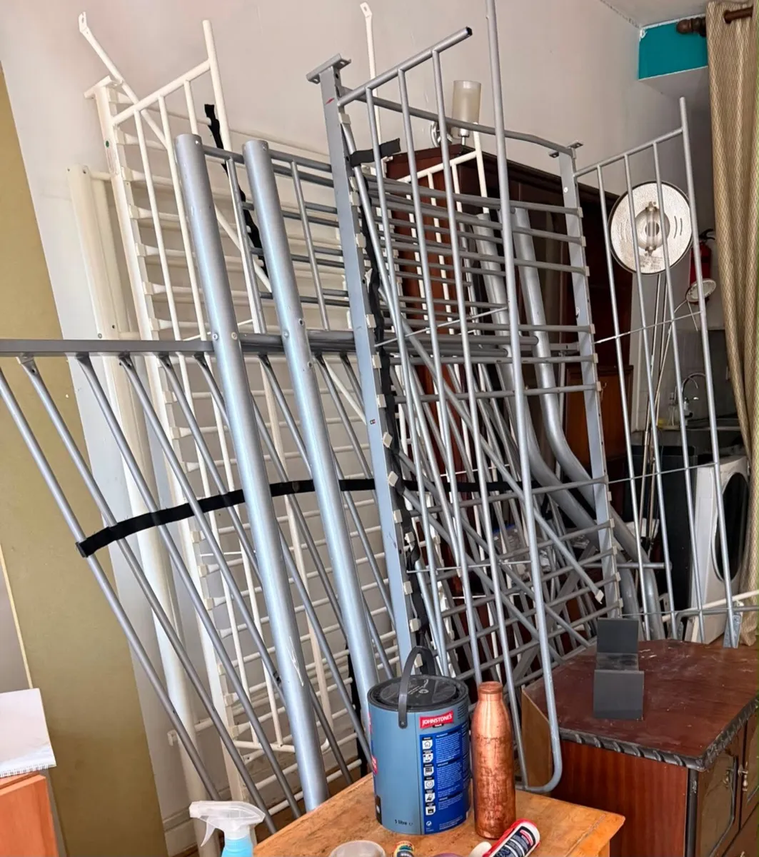 Bunk beds - Image 1
