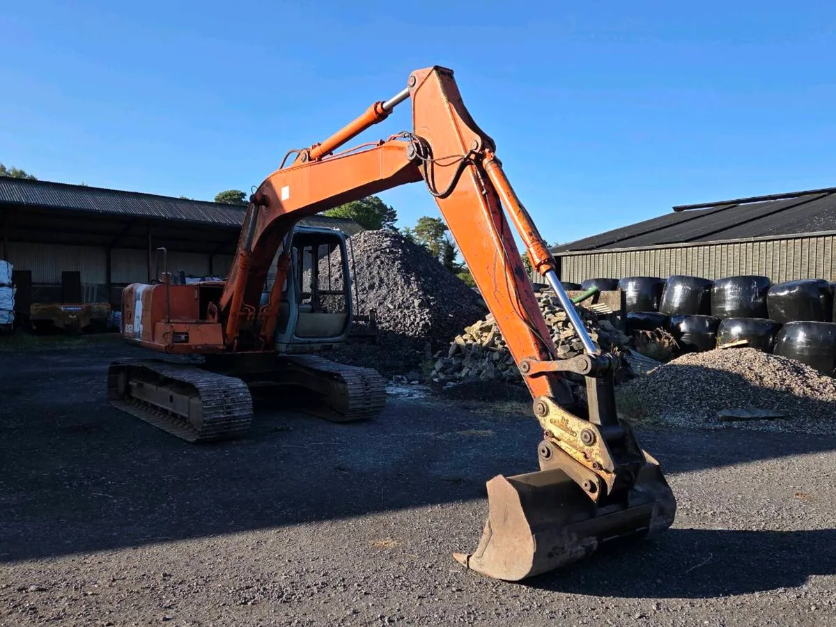 Hitachi 120 - Image 1