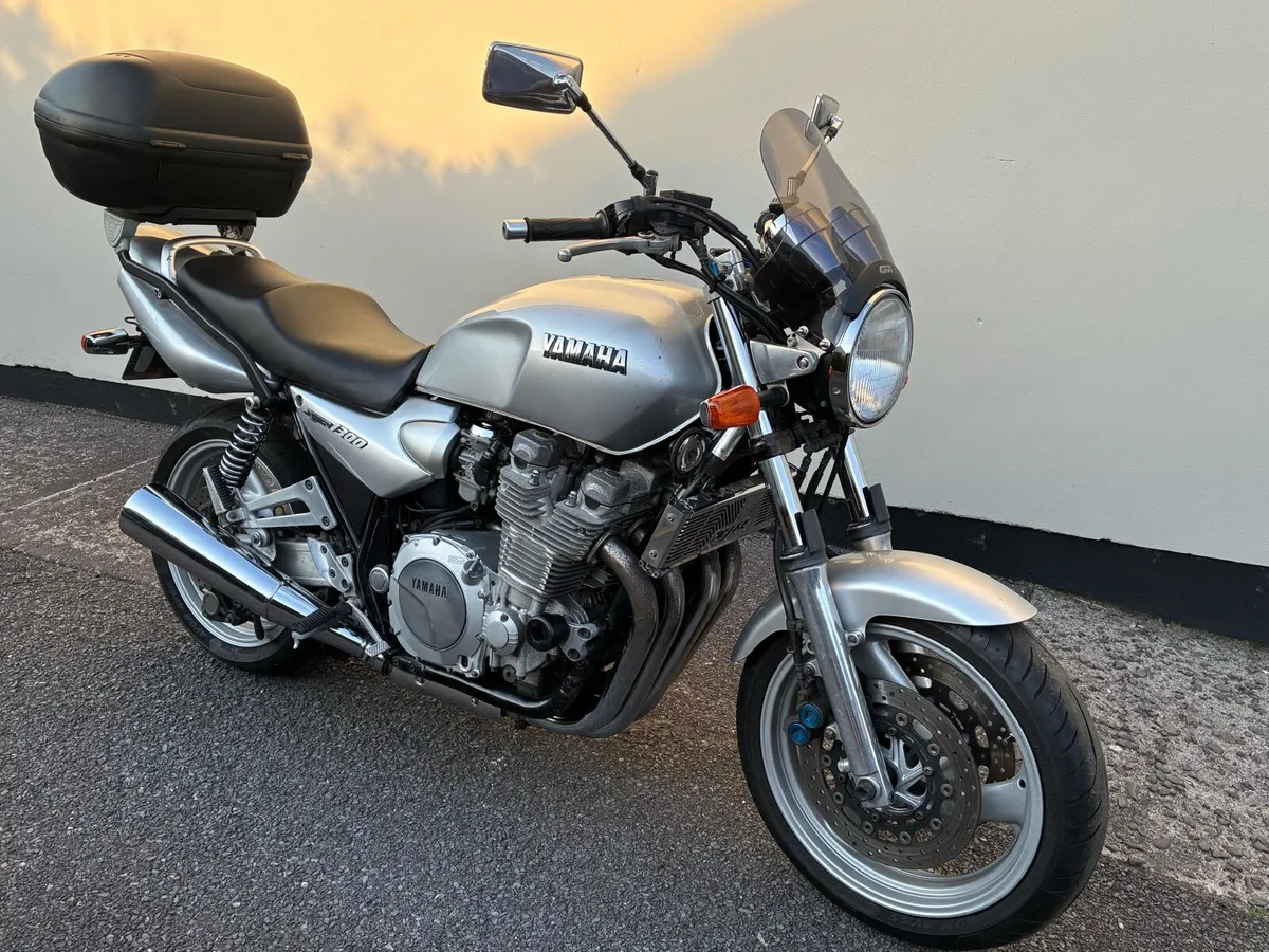 Yamaha XJR1300 - Image 4