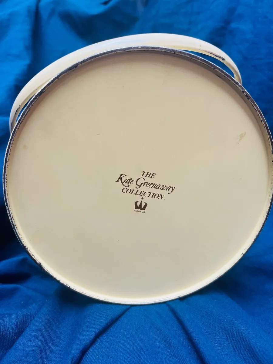 Vintage biscuit tin - Image 3