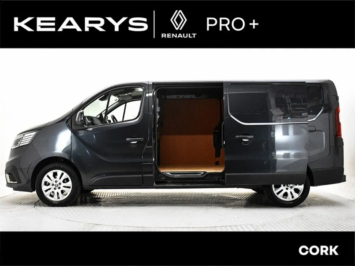 Renault Trafic LL30 Blue dCi 150 Sport Panel Van M - Image 3
