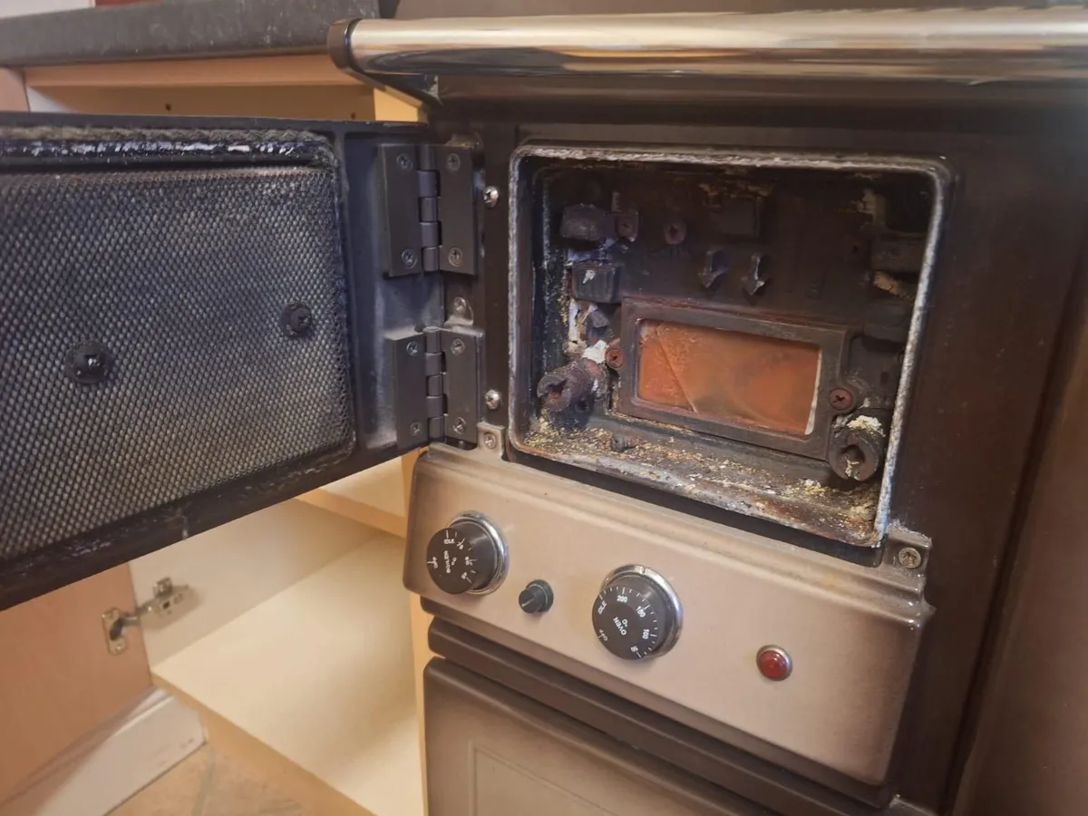 Stanley Super Oil Fired Cooker  - best offer - Image 4