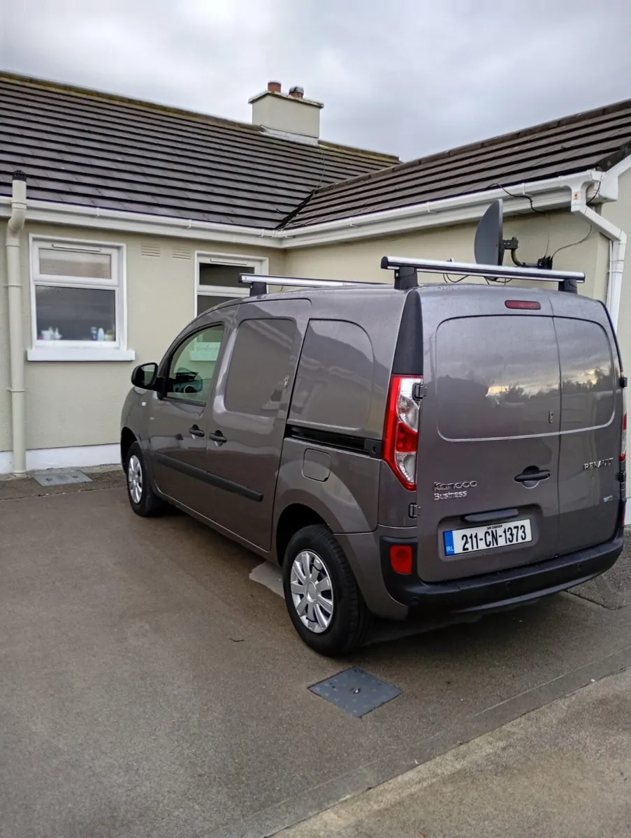 Renault kangoo professsional electric van - Image 1