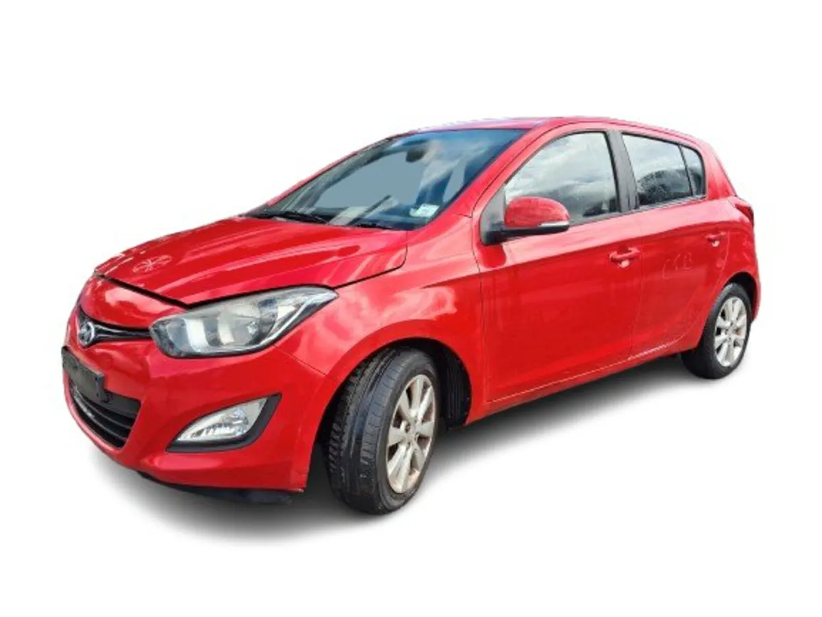2013 HYUNDAI I20 For Breaking/Dismantling - Image 3