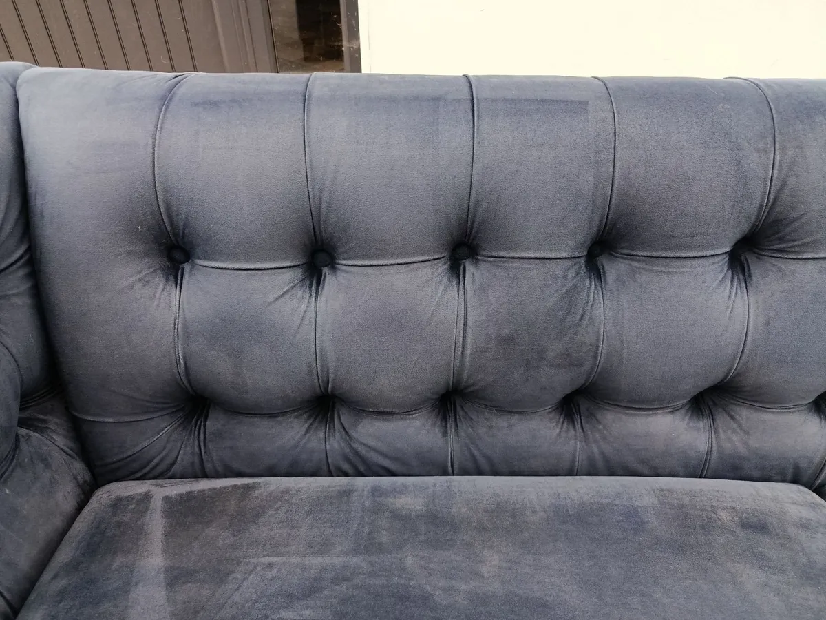 Couch - Image 2