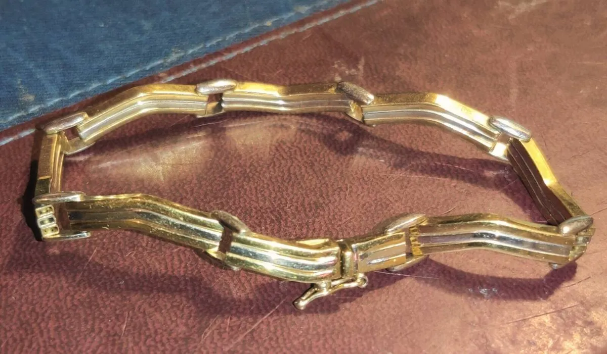 STRIPED YELLOW & WHITE, 9CT Gold 11.19g Bracelet ! - Image 1