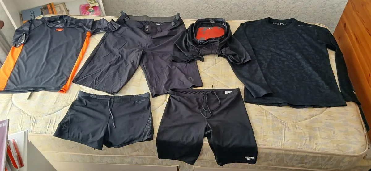 Mans Cycling  and swimming gear. - Image 4