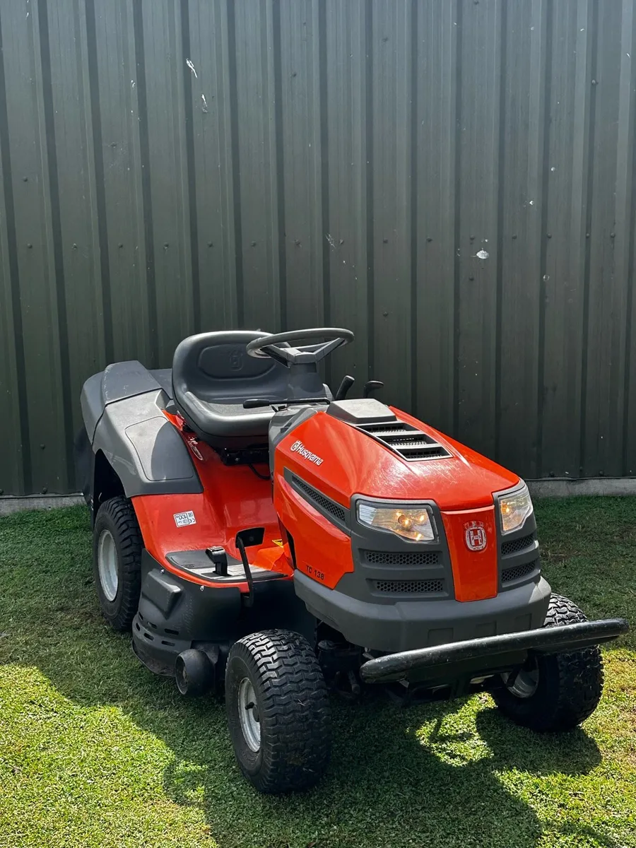 Husqvarna ride on mower - Image 2