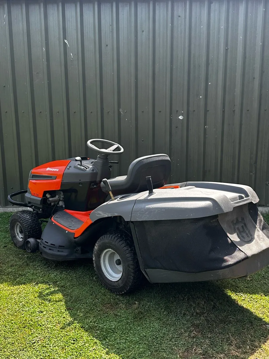Husqvarna ride on mower - Image 4