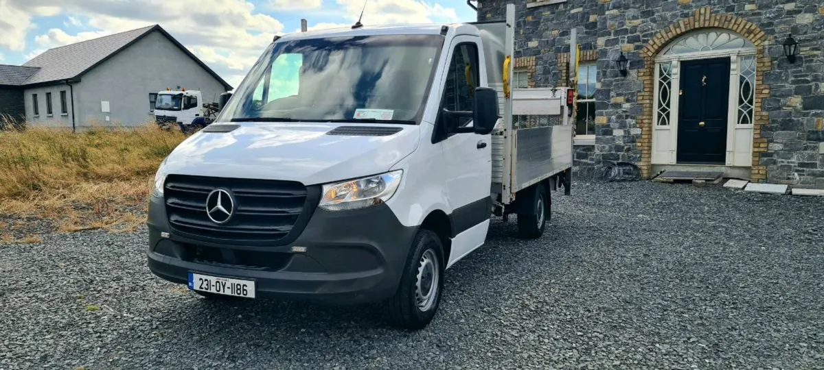 2023 mercedes sprinter dropside - Image 2