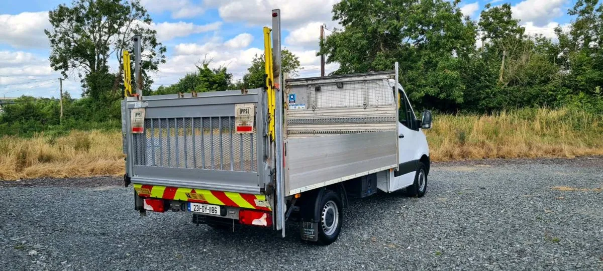 2023 mercedes sprinter dropside - Image 4