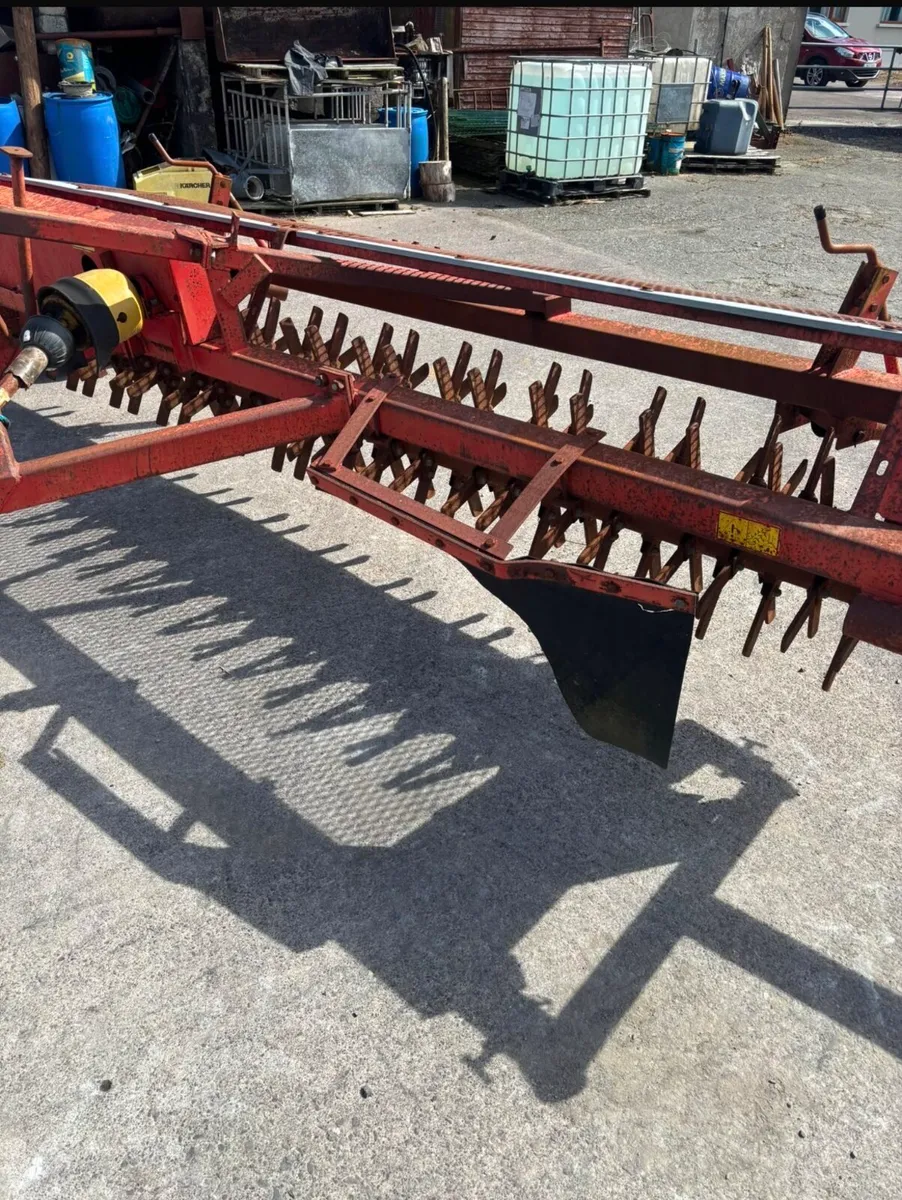 Stone rake - Image 1