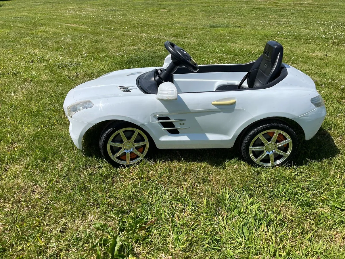 Mercedes Benz SLS Electric Ride On Car! - Image 2