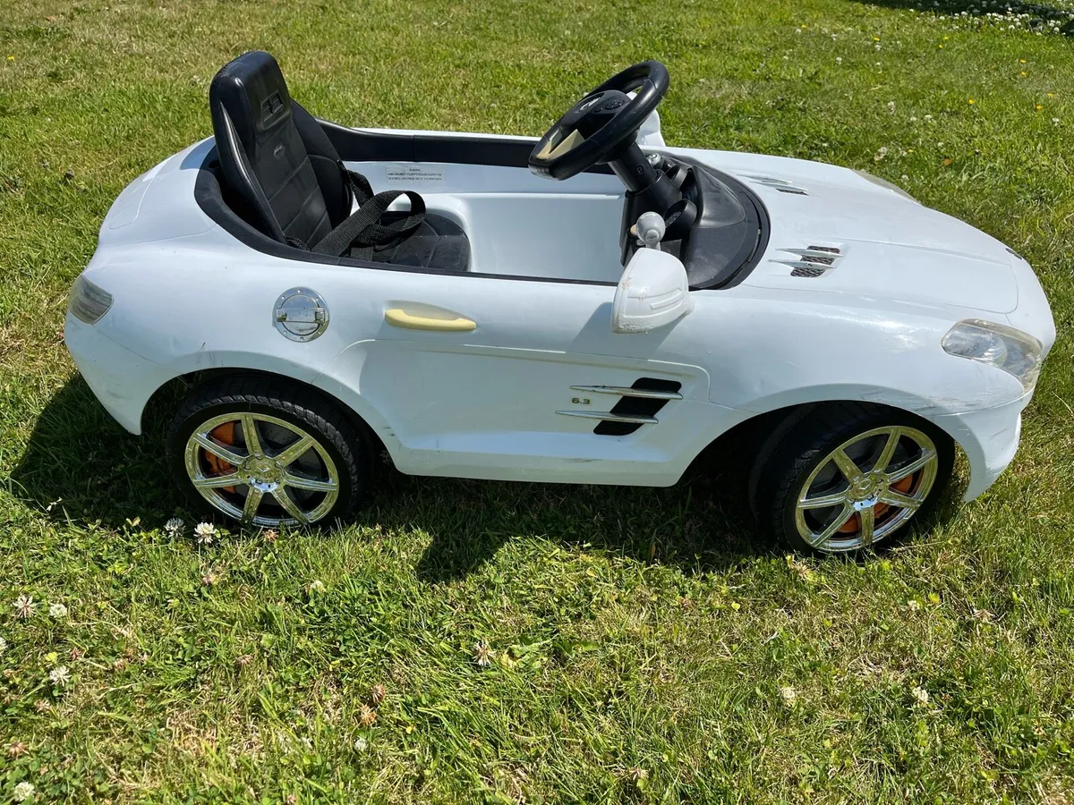 Mercedes Benz SLS Electric Ride On Car! - Image 4