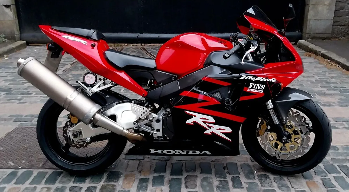 02 HONDA CBR954RR - Image 1