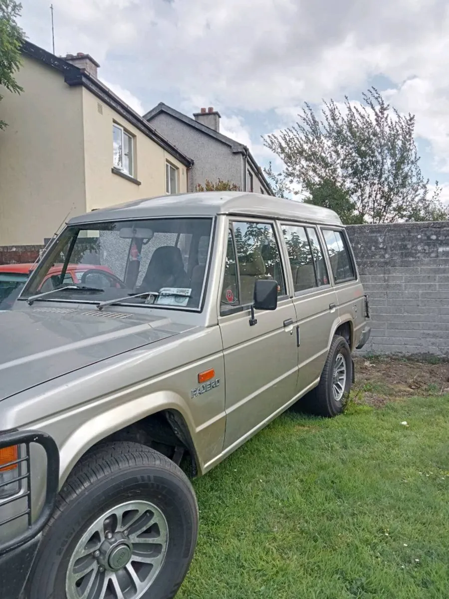 1989 Mitsubishi Pajero - Image 2