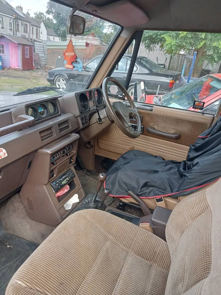 1989 Mitsubishi Pajero - Image 4