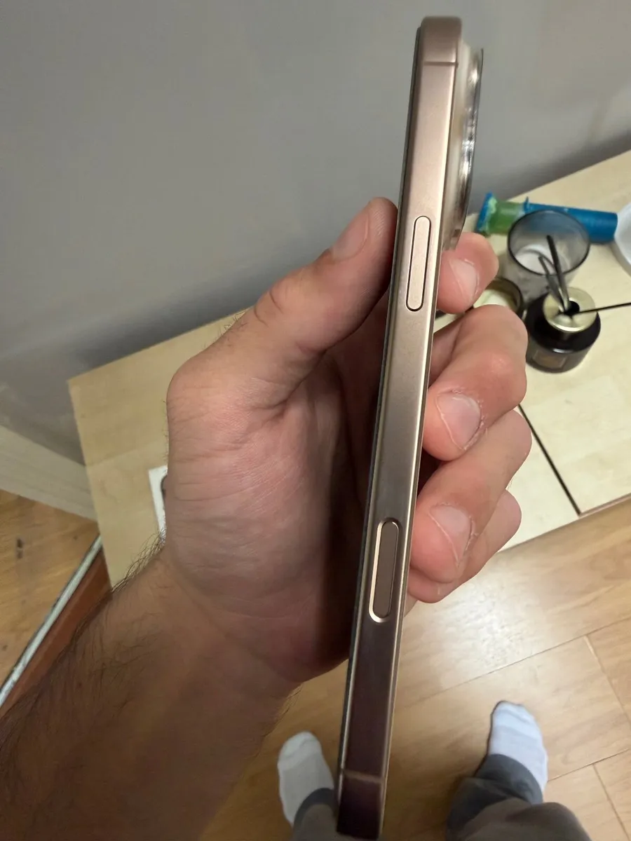 iPhone 16 pro max desert titanium - Image 3