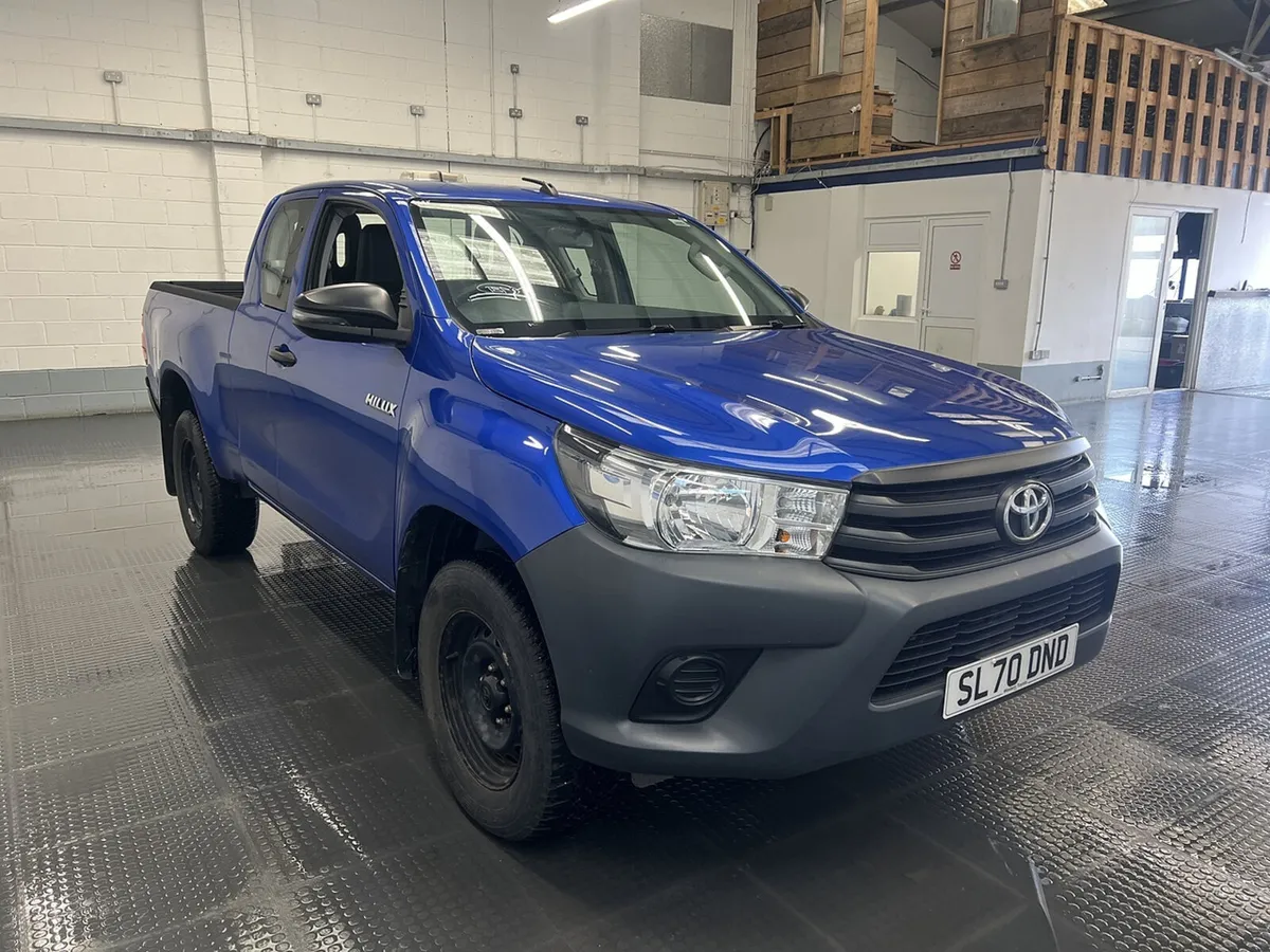 2020 Toyota Hilux PickUp Van - Image 1