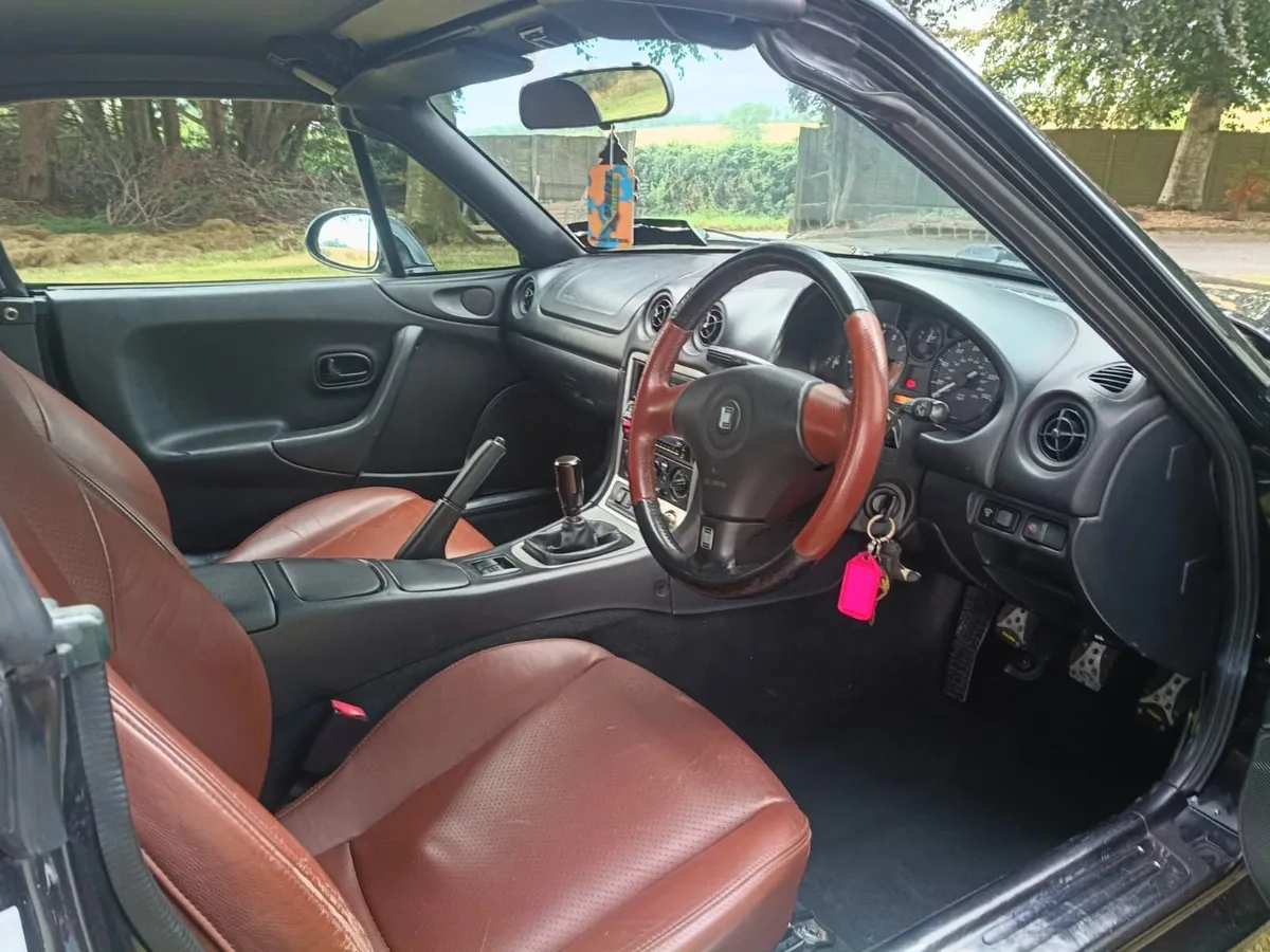 Mazda MX-5 1998 - Image 4