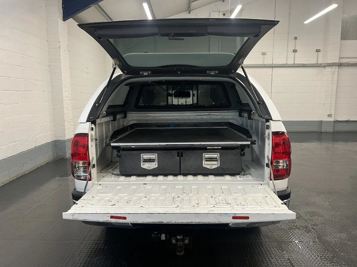2021 Toyota Hilux PickUp Van - Image 2