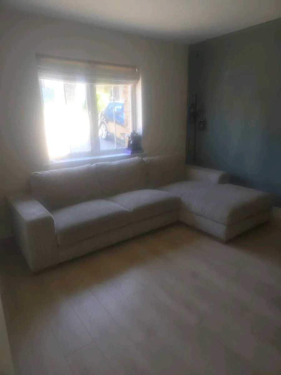 Ez Living 3 piece suite Corner couch - Image 3