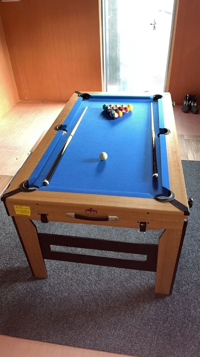 Pool table - Image 2