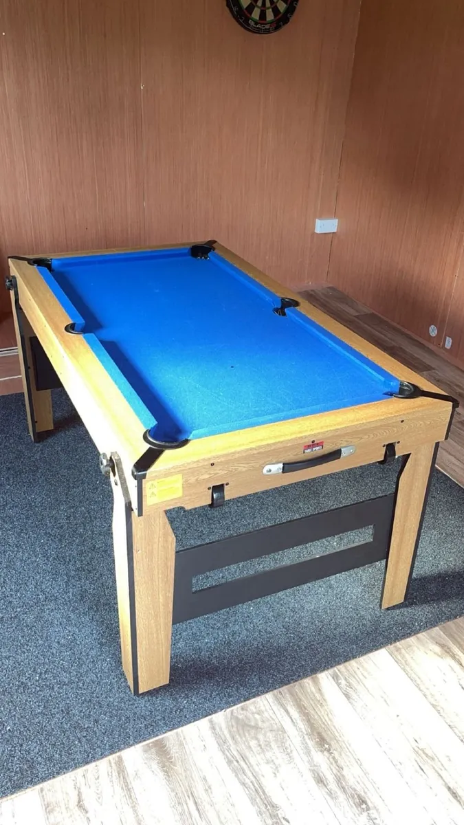Pool table - Image 4