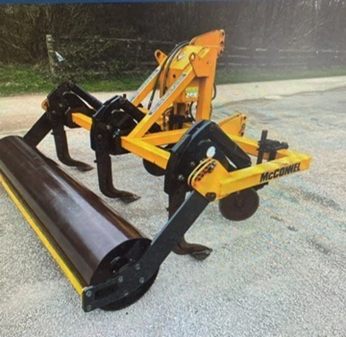 MCCONNEL 3-LEG SHAKERATOR SUBSOILER - Image 2