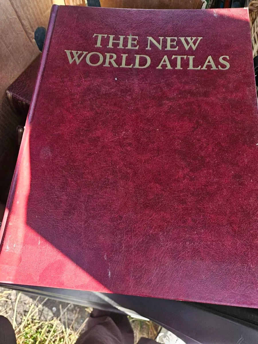 Vintage New World Atlas - Image 1