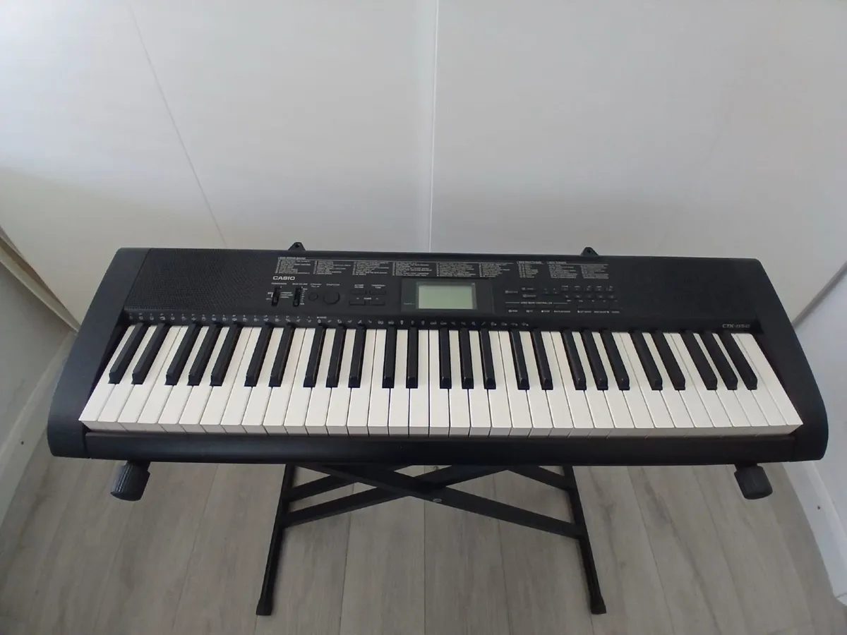 Casio keyboard - Image 2