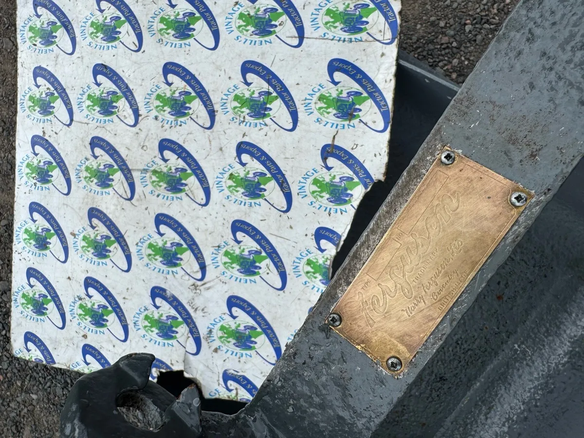 Ferguson Earth Scoop - Image 2