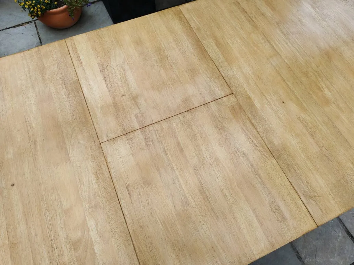 Extendable kitchen dining table - Image 2
