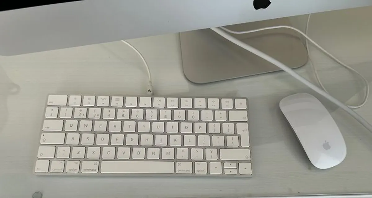 iMac 27 2019 - 5K Retina - 400 Euro - Excellent Condition - Packaging and all accessories included - Image 2