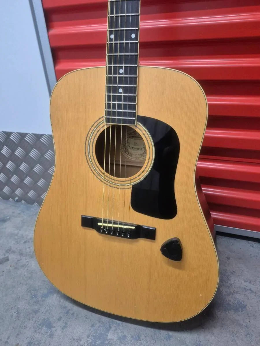 Washburn D8 Dreadnought Acoustic Guitar - Image 3