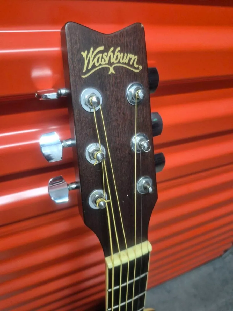 Washburn D8 Dreadnought Acoustic Guitar - Image 4