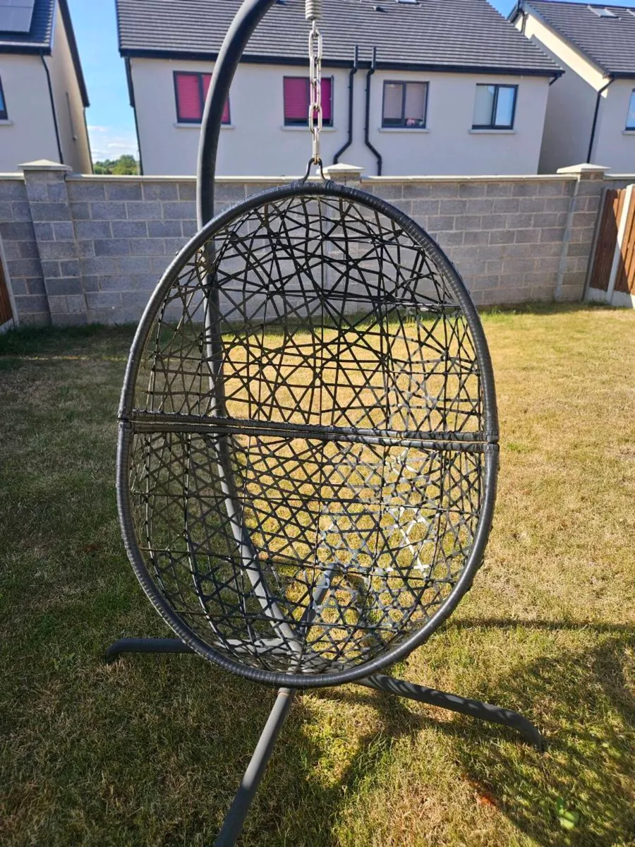 Egg Chair - Image 3