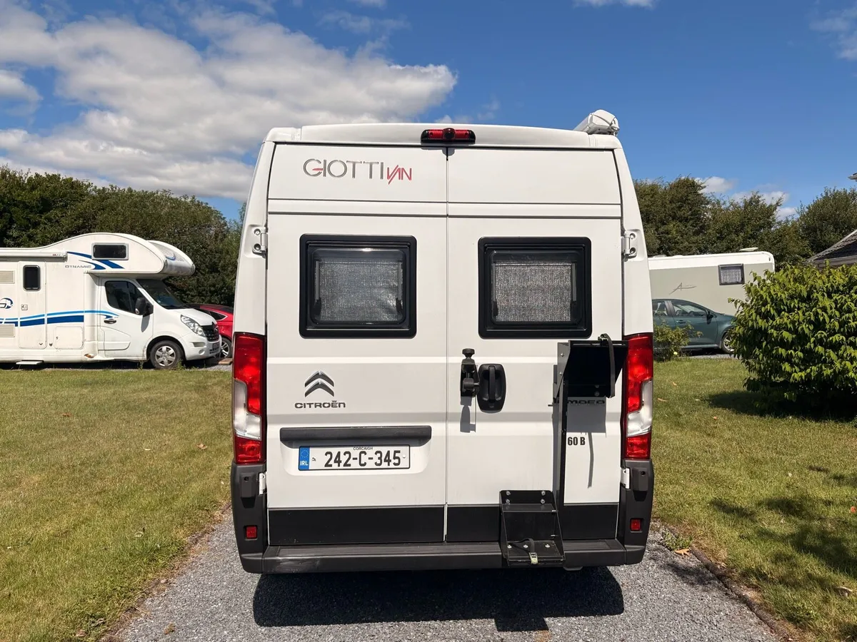 Giottiline 60B 3 - 5 berth - Image 3