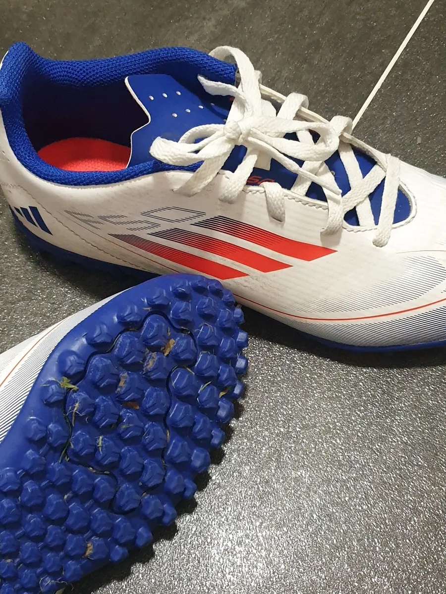 footbal boots adidas F50 uk 5.5 great condition - Image 3