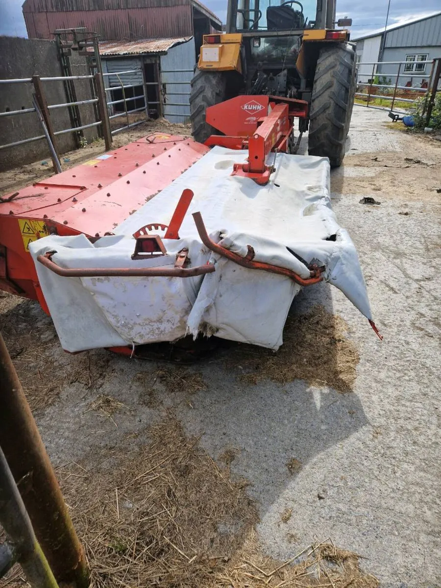 Kuhn 10 foot mower - Image 2