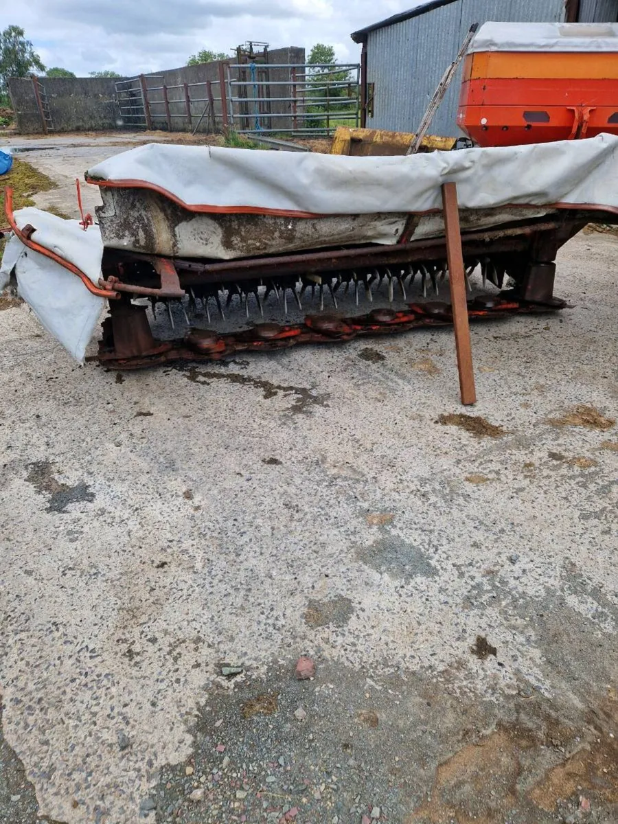 Kuhn 10 foot mower - Image 4